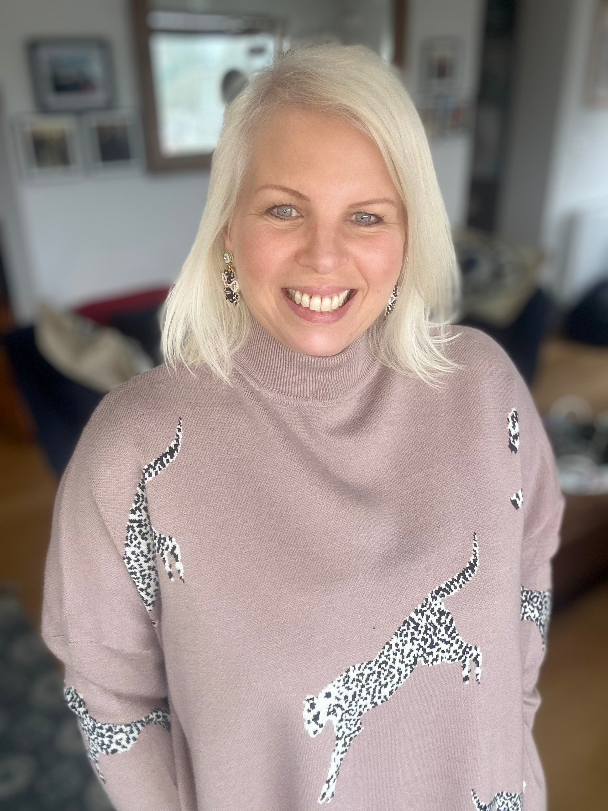 Luxe Knitted Jumper with Leaping Leopard Design