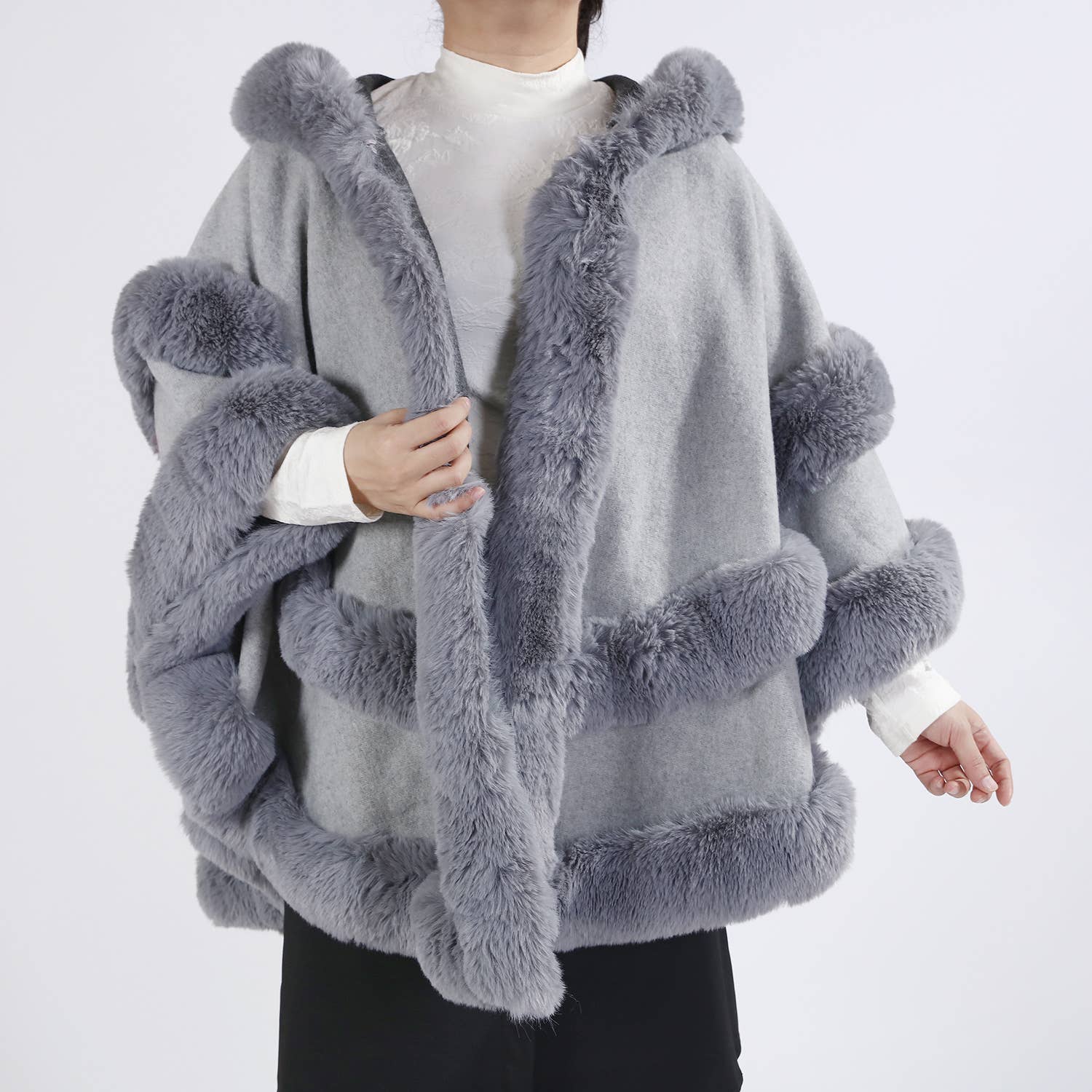 Poncho Cape with Plush Faux Fur Detailing PE378: Silver
