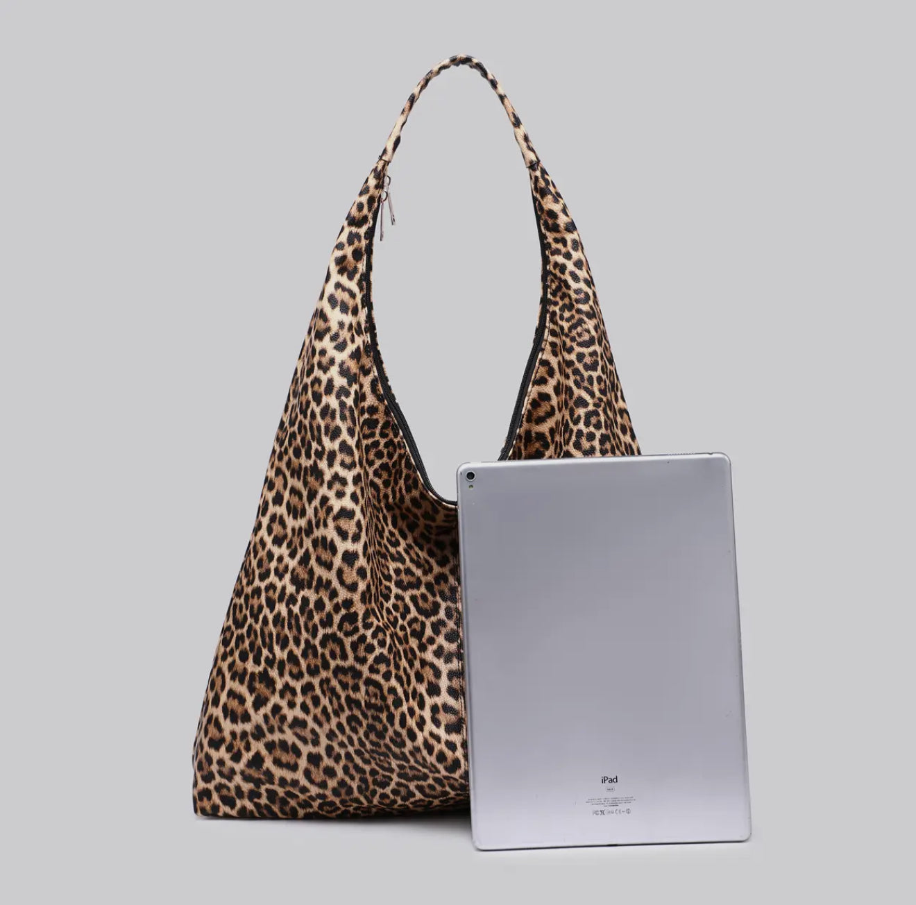 🐆 Leopard Print Slouch Bag