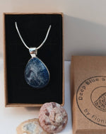 Teardrop Oceanwave Necklace