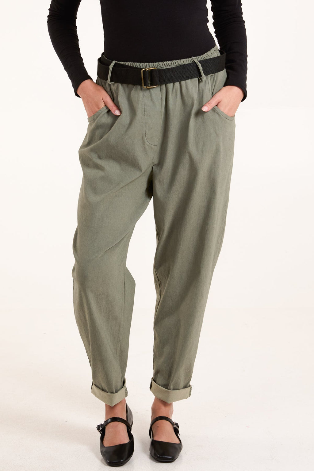 WOVEN BELT CUFFED TROUSERS