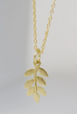 Dainty Leaf Necklace