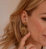 FOLK GOLD FLORAL EARRINGS