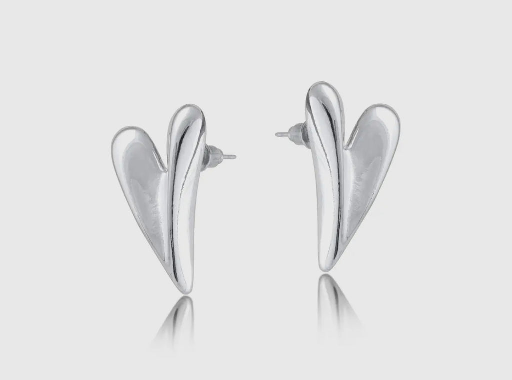 Cassia Folded Heart Stud Earrings 3273