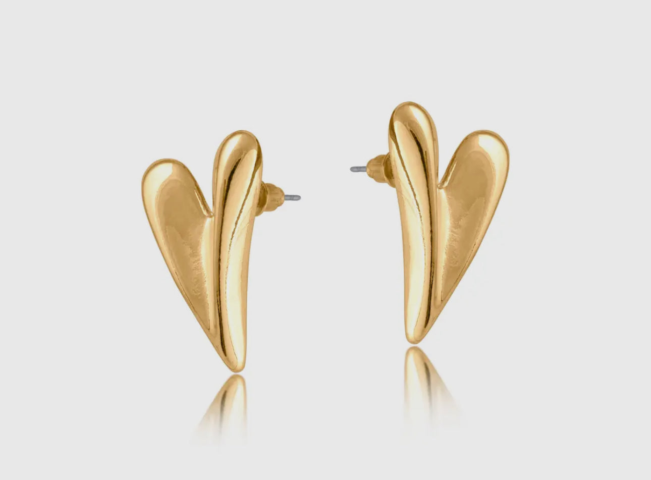 Cassia Folded Heart Stud Earrings 3273