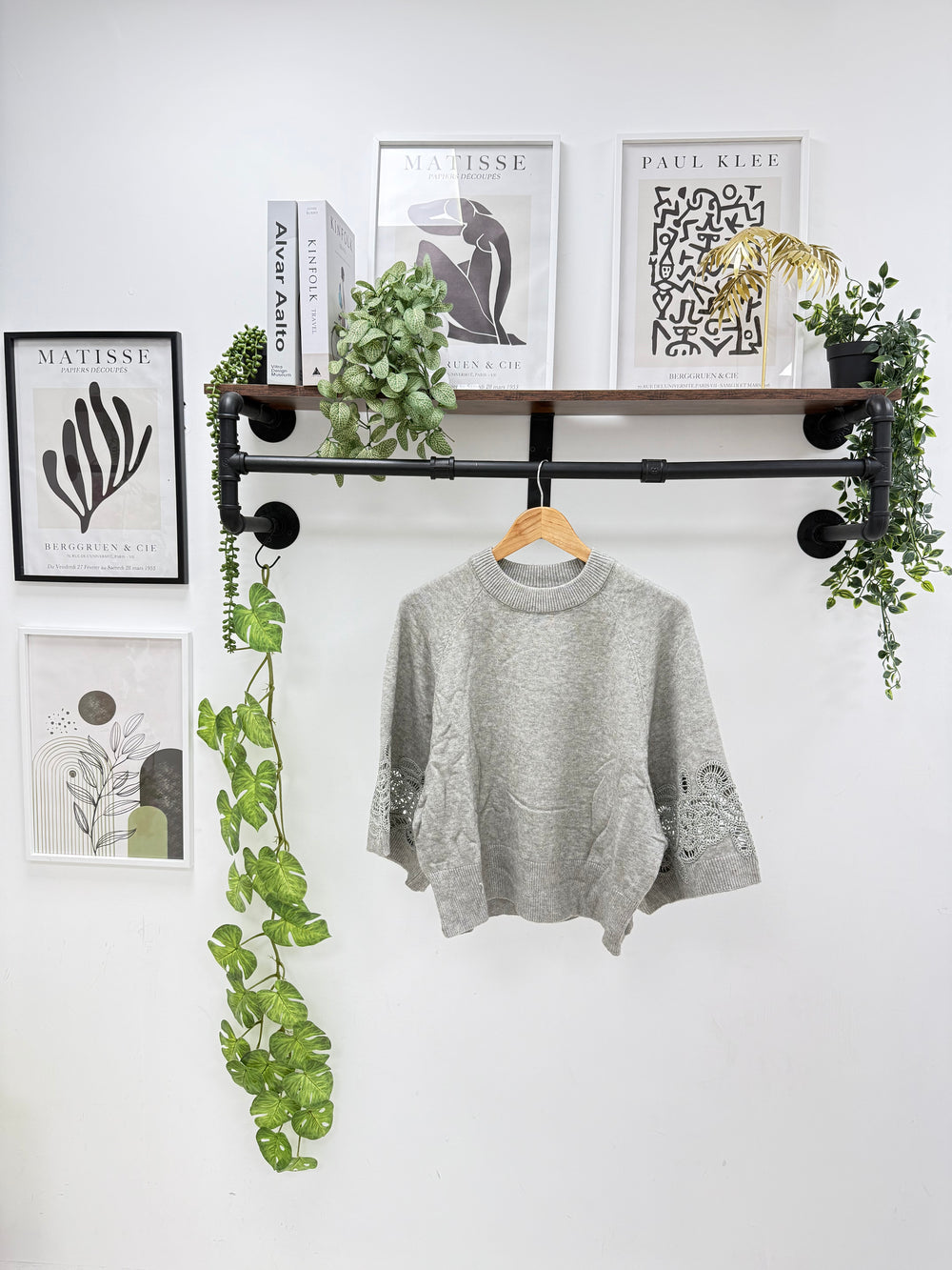 Lace sleeve knit Jumper