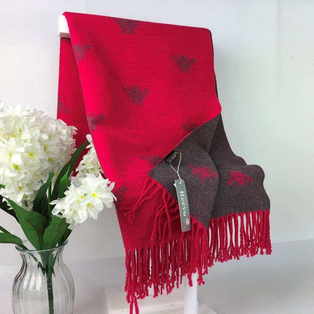 Soft Bee Scarf