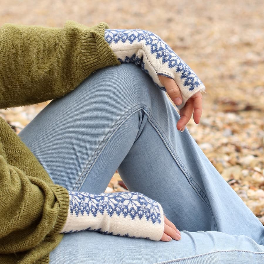 Blue and cream scandi starflower wrist warmers