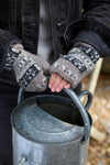 Inveraray (Merino) Handwarmer Natural