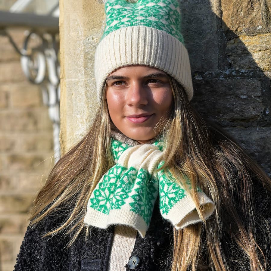 Green and cream scandi starflower pull through scarf