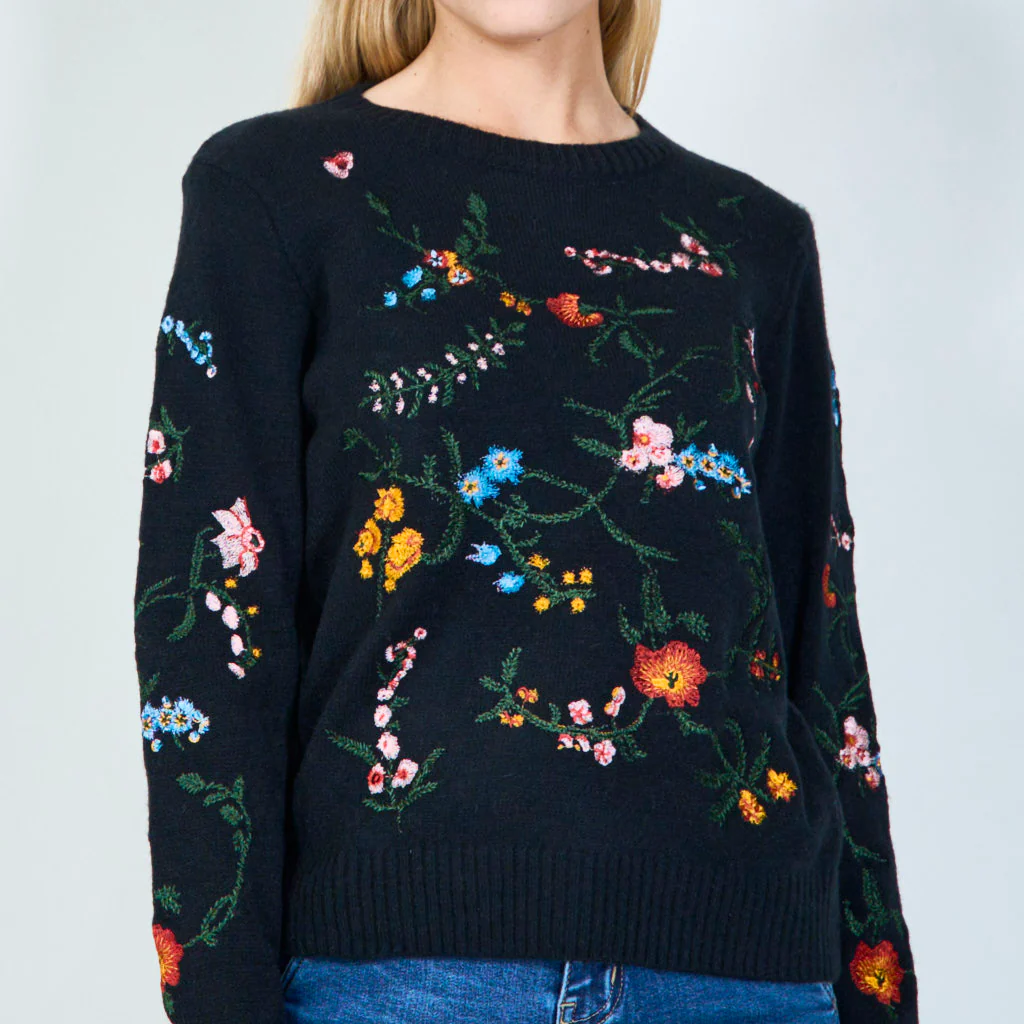 Botanical embroidered knit sweater