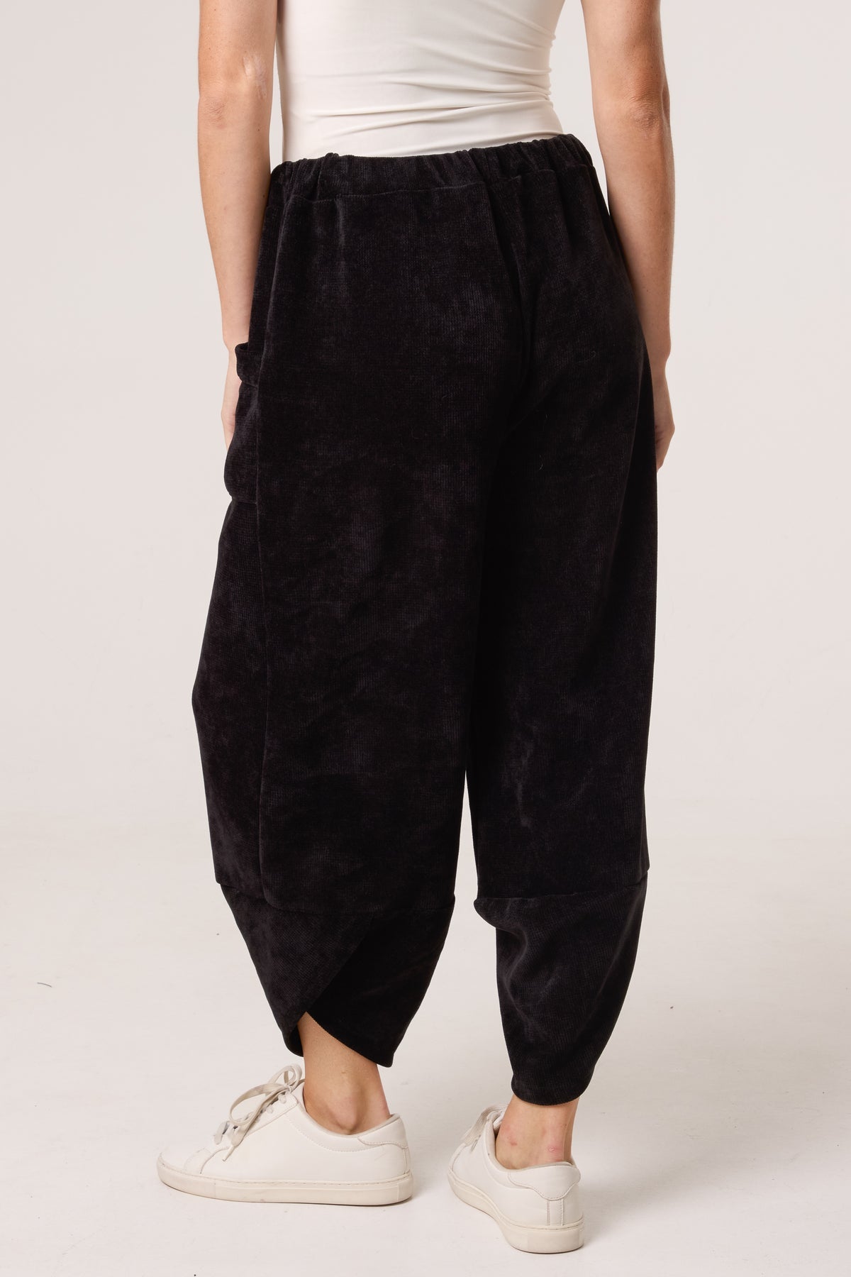 CHENILLE BARREL LEG TROUSERS
