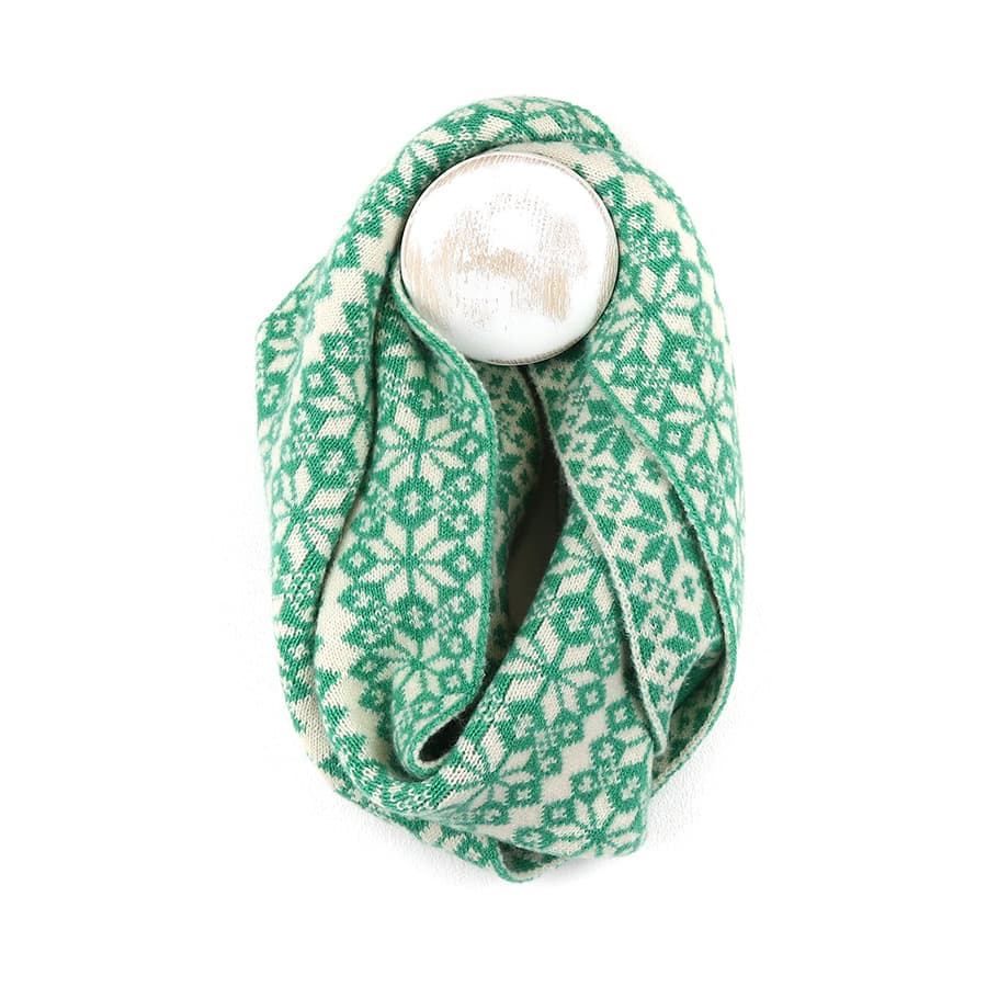 Green and cream scandi starflower snood