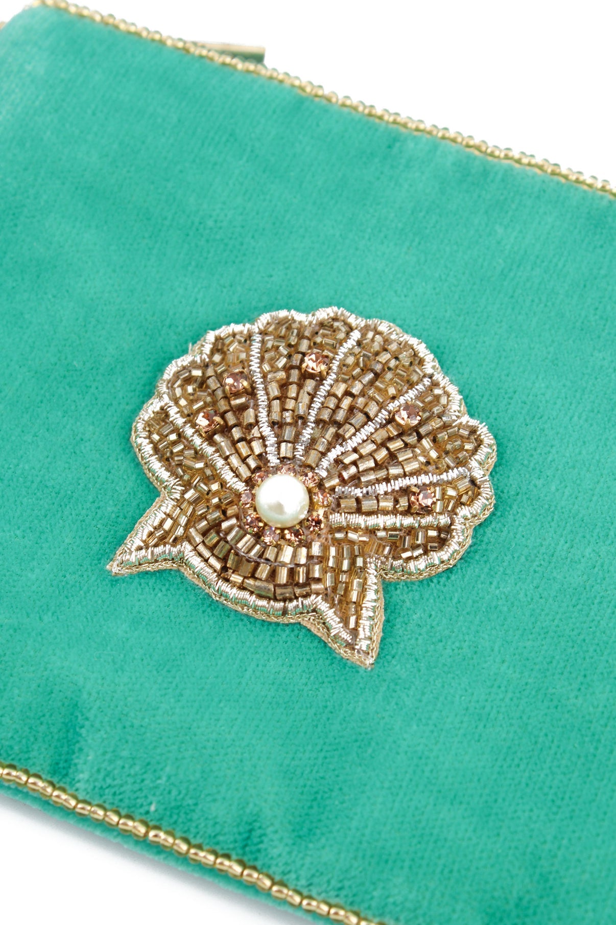 SHELL SMALL POUCH