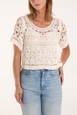 CROCHET CROPPED ROUND NECK TOP