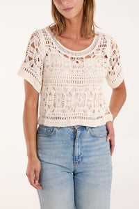 CROCHET CROPPED ROUND NECK TOP
