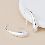 Silver plated simple curve earrings