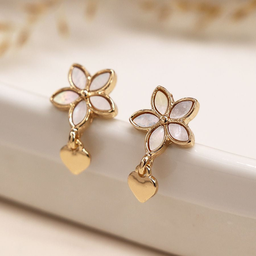 Golden shell inset flower and heart charm earrings 4067