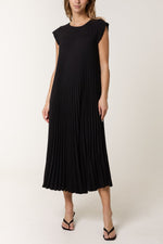 Cap Sleeve Pleated Maxi Dresso