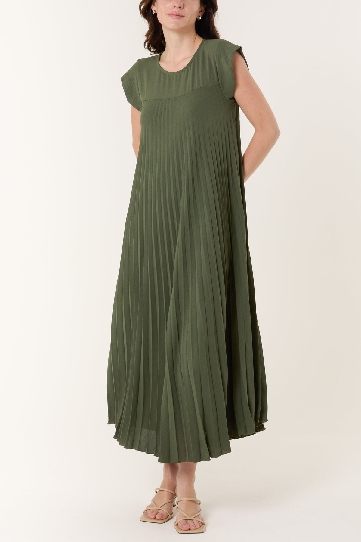 Cap Sleeve Pleated Maxi Dresso