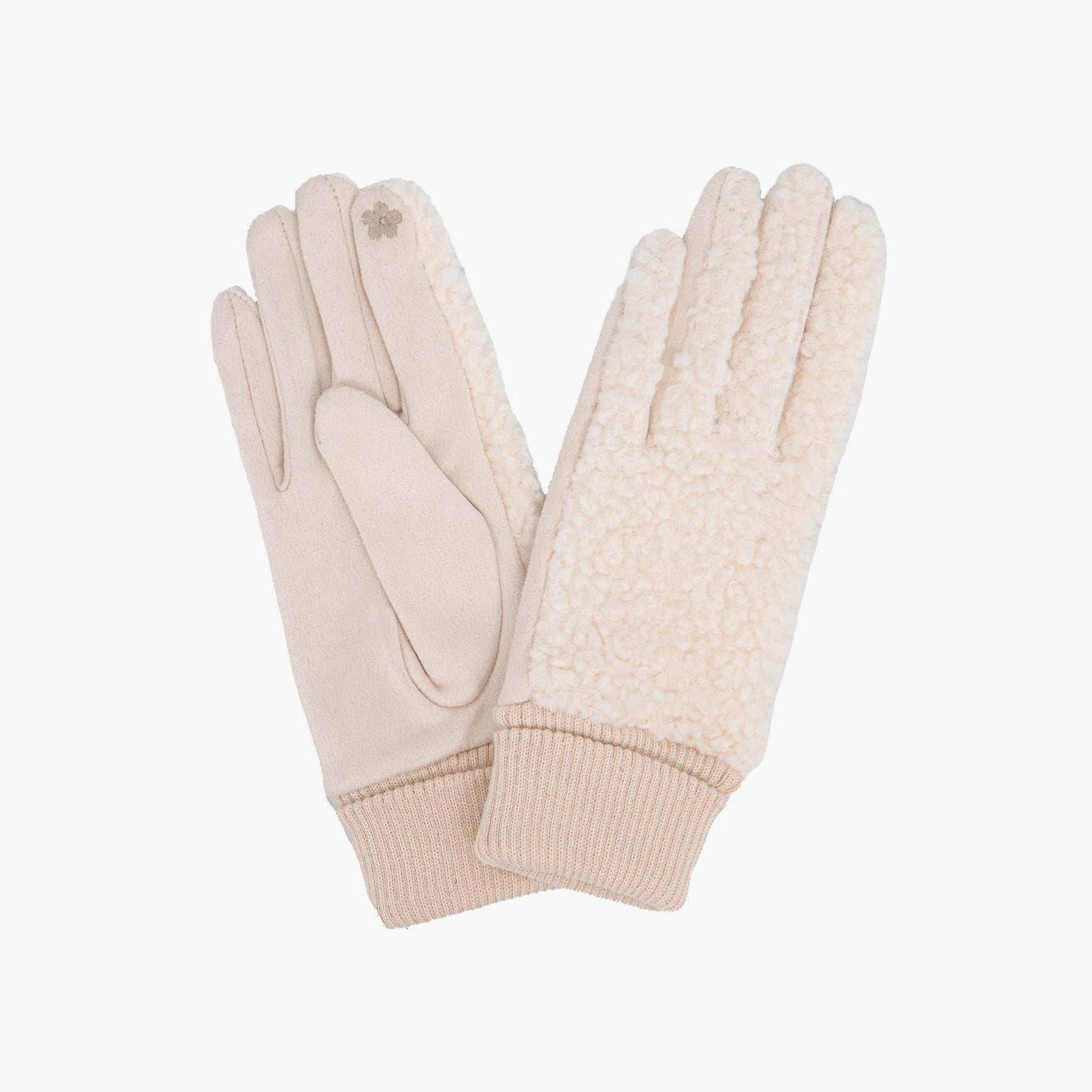 Winnie Cream Borg Fleece Gloves: One-size