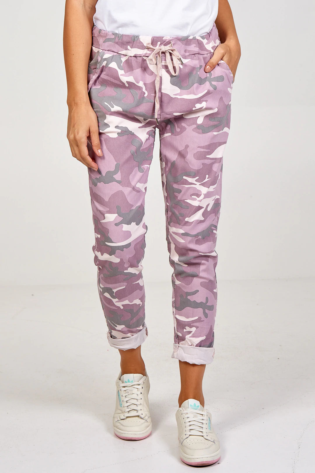 Pink camo joggers 2024 womens